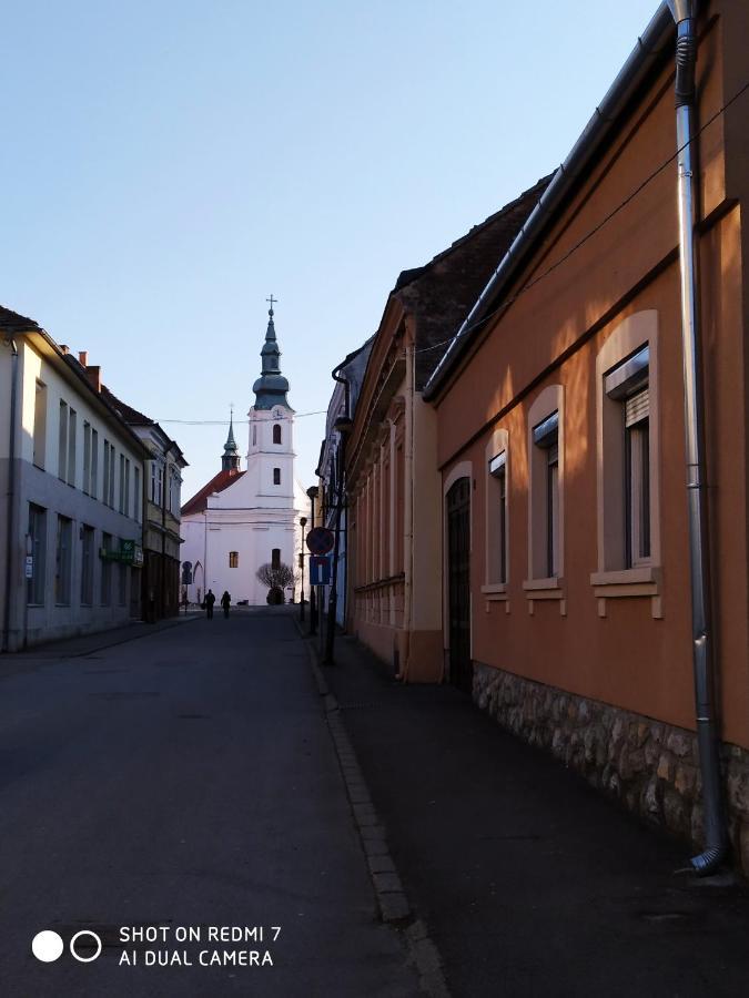 Var5 * Szigetvar